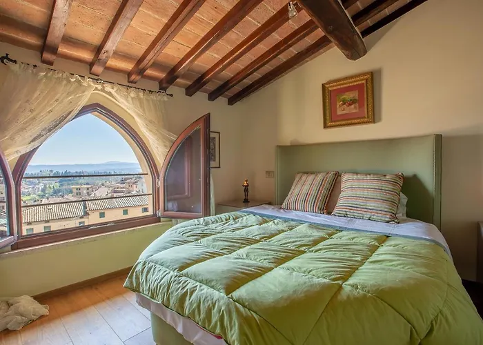 Town House Happy Life Cetona *